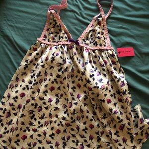 Betsey nightie
